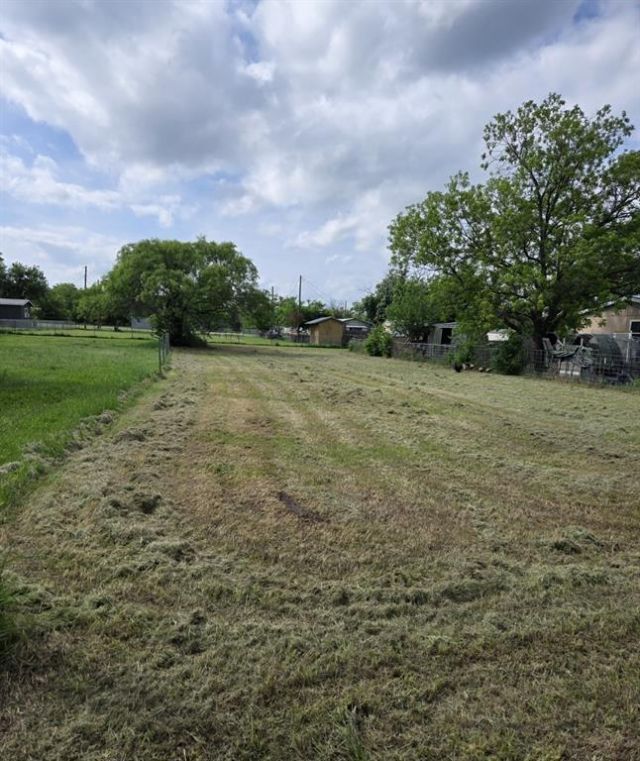 617 Walnut Street, Brownwood, TX 76801 Main Photo