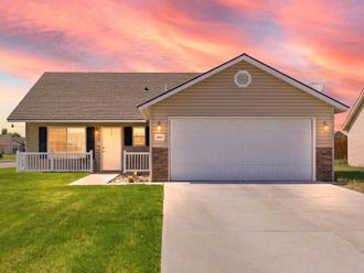 5512 Leon Ct Pasco, WA 99301