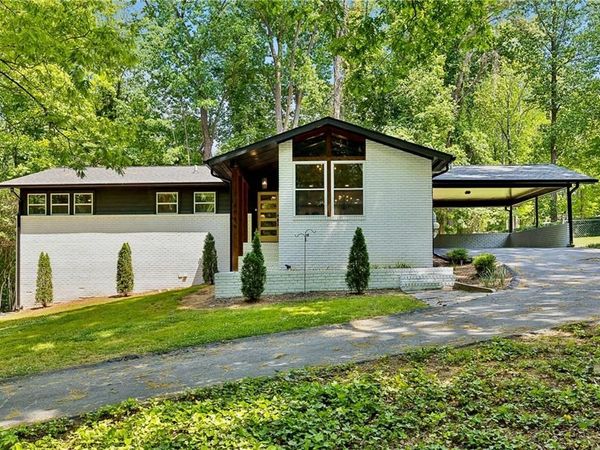 4599 Somerset Road SW, Smyrna, GA 30082