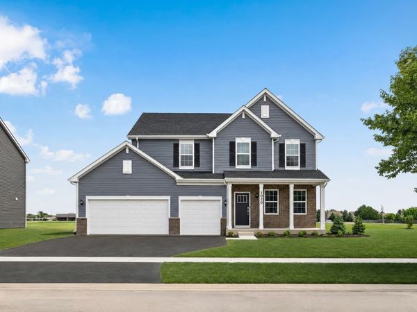 1020 Redwood Lane, Minooka, IL 60447