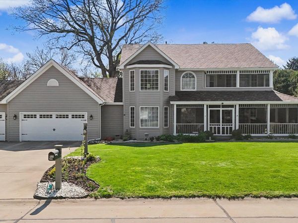 1307 Cross Creek Road, Mahomet, IL 61853