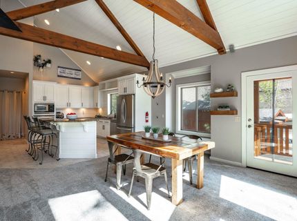 12465 Pine Forest Road, Truckee, CA 96161 Photo