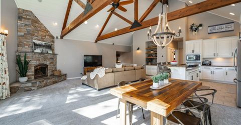 12465 Pine Forest Road, Truckee, CA 96161 Photo