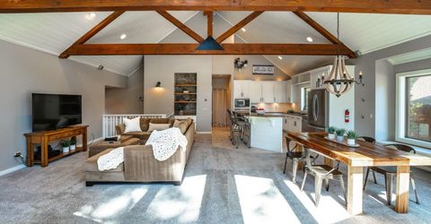 12465 Pine Forest Road, Truckee, CA 96161 Photo