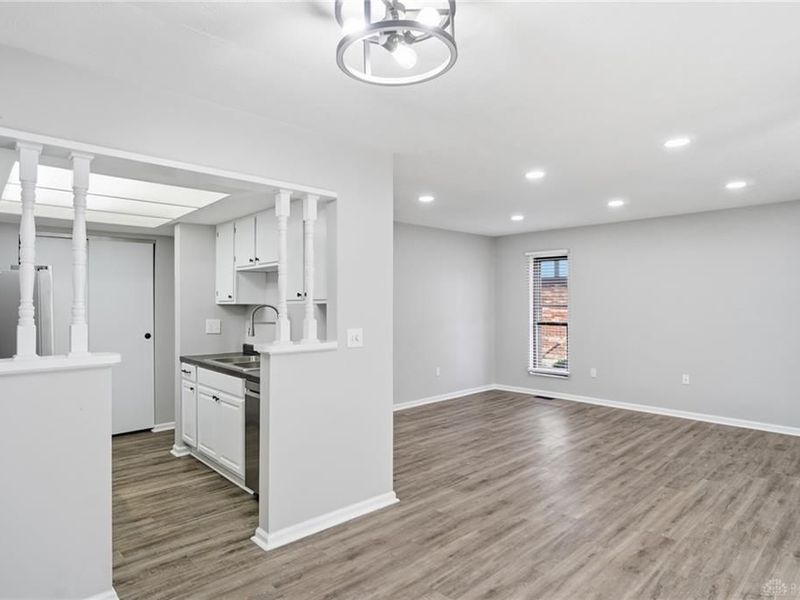 5520 Cobblegate Drive, Unit C, Dayton, OH 45449 Photo 8