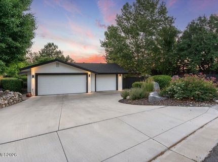 5540 E Hidden Valley Drive, Reno, NV 89502 Photo