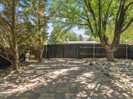5540 E Hidden Valley Drive, Reno, NV 89502 Photo