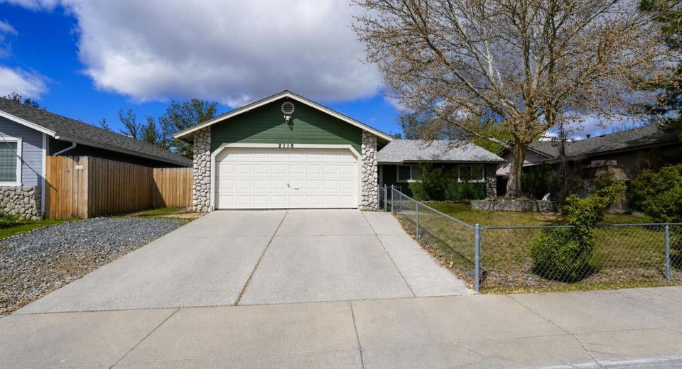 2118 Southridge Court, Carson City, NV 89706 Photo