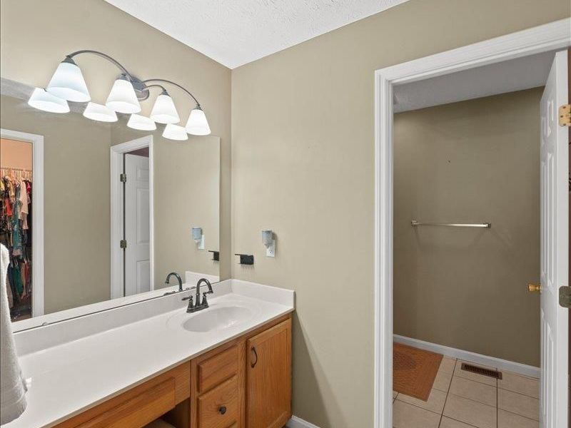 3353 Diehl Road, Unit 34, Green Township, OH 45211 Photo 15