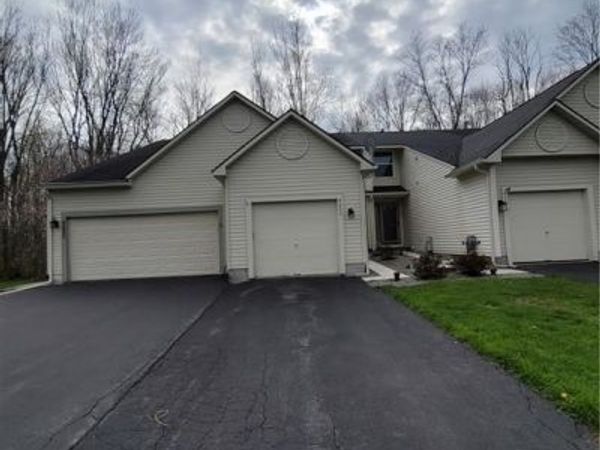 4233 Anguilla Drive , Liverpool, NY 13090