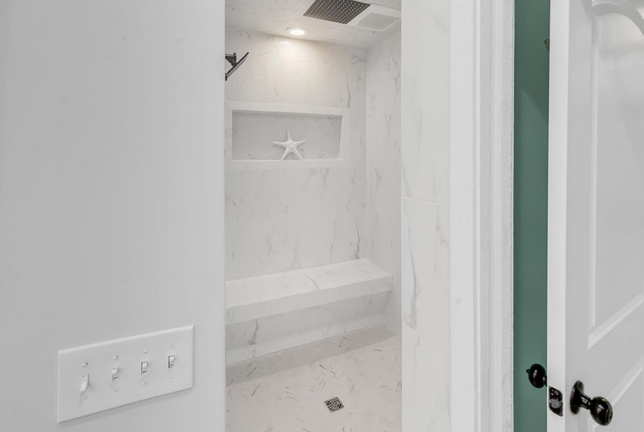 116 Heron Way Photo 35