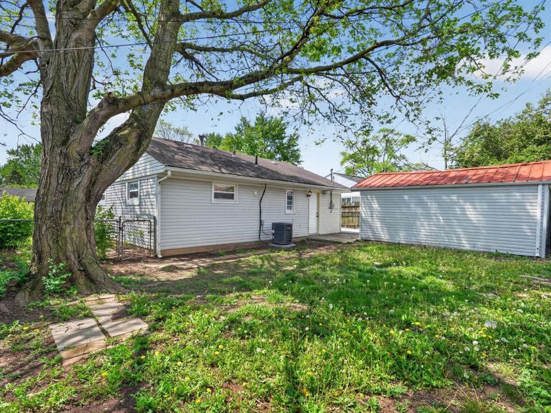 1920 Marsdale Avenue , Columbus, OH 43223 Photo 9