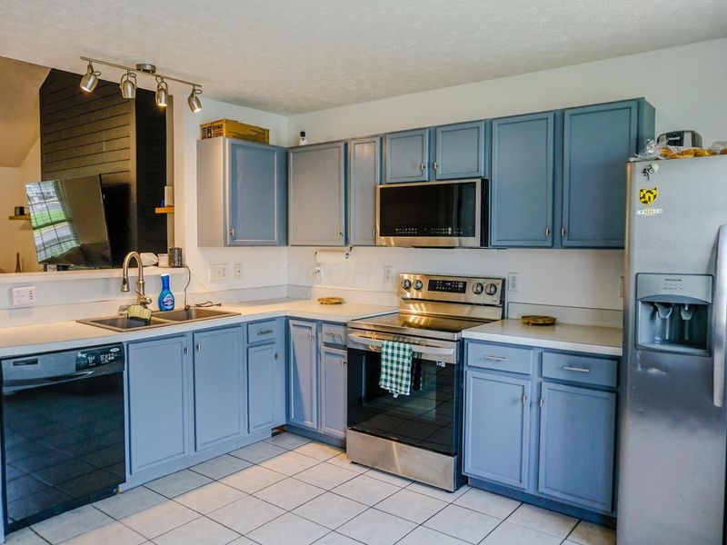 3741 Bill Of Rights Square, Columbus, OH 43207 Photo 10