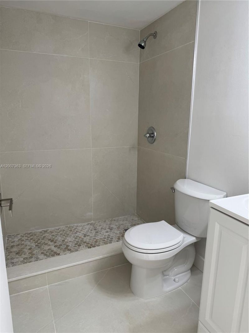 8261 NW 8th St, Unit 130, Miami, FL 33126 Photo
