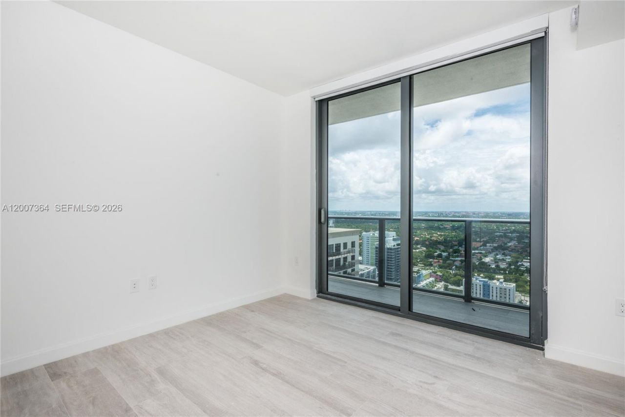 55 SW 9 St, Unit 3606, Miami, FL 33129 Photo