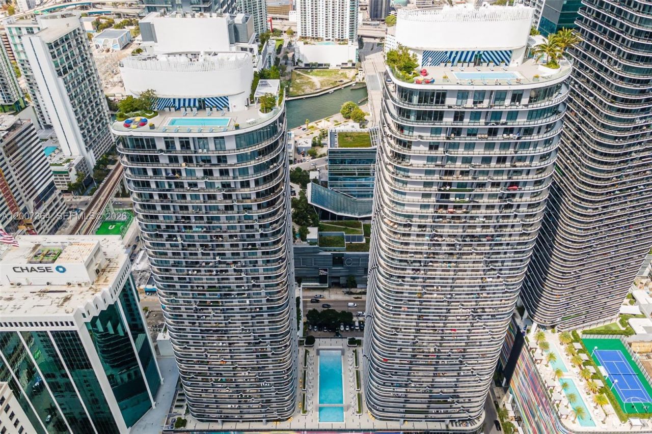 55 SW 9 St, Unit 3606, Miami, FL 33129 Photo