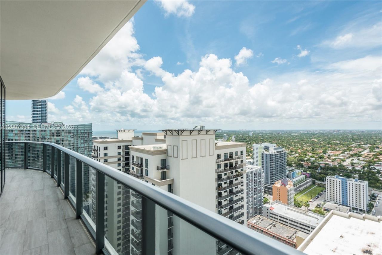 55 SW 9 St, Unit 3606, Miami, FL 33129 Photo