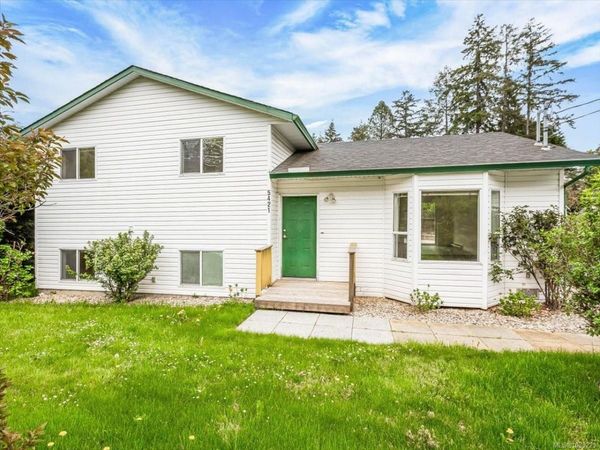 5421 Miller Rd, Duncan, BC V9L 5R2