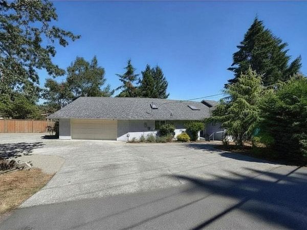 3271 Dolphin Dr , Nanoose Bay, BC V9P 9J1