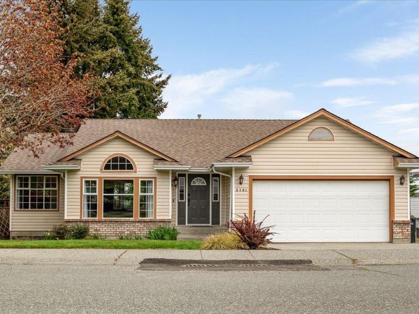 5701 Malibu Terr, Nanaimo, BC V9T 5W7