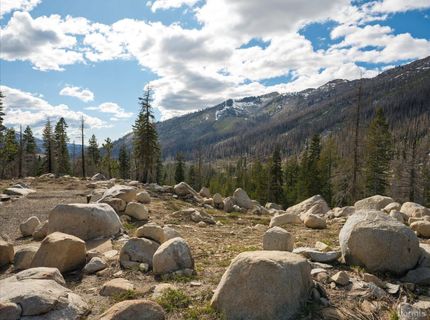 2060 Huckleberry Heights, Twin Bridges, CA 95735 Photo