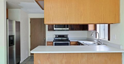 1204 Dezzani Ln, Modesto, CA 95358 Photo