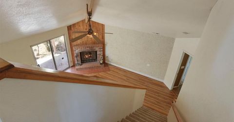 1204 Dezzani Ln, Modesto, CA 95358 Photo