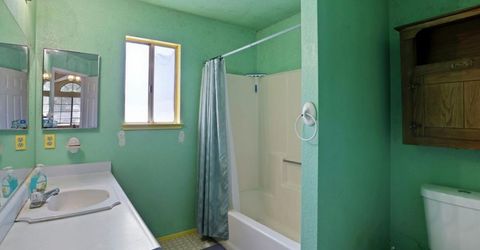 1204 Dezzani Ln, Modesto, CA 95358 Photo