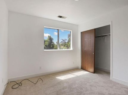 1204 Dezzani Ln, Modesto, CA 95358 Photo