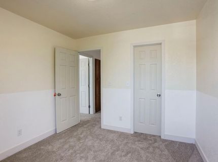 1204 Dezzani Ln, Modesto, CA 95358 Photo