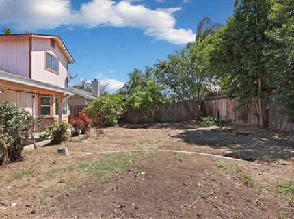 1204 Dezzani Ln, Modesto, CA 95358 Photo