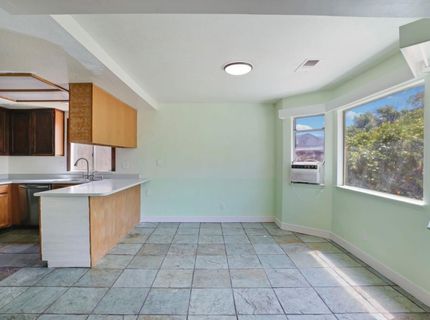 1204 Dezzani Ln, Modesto, CA 95358 Photo