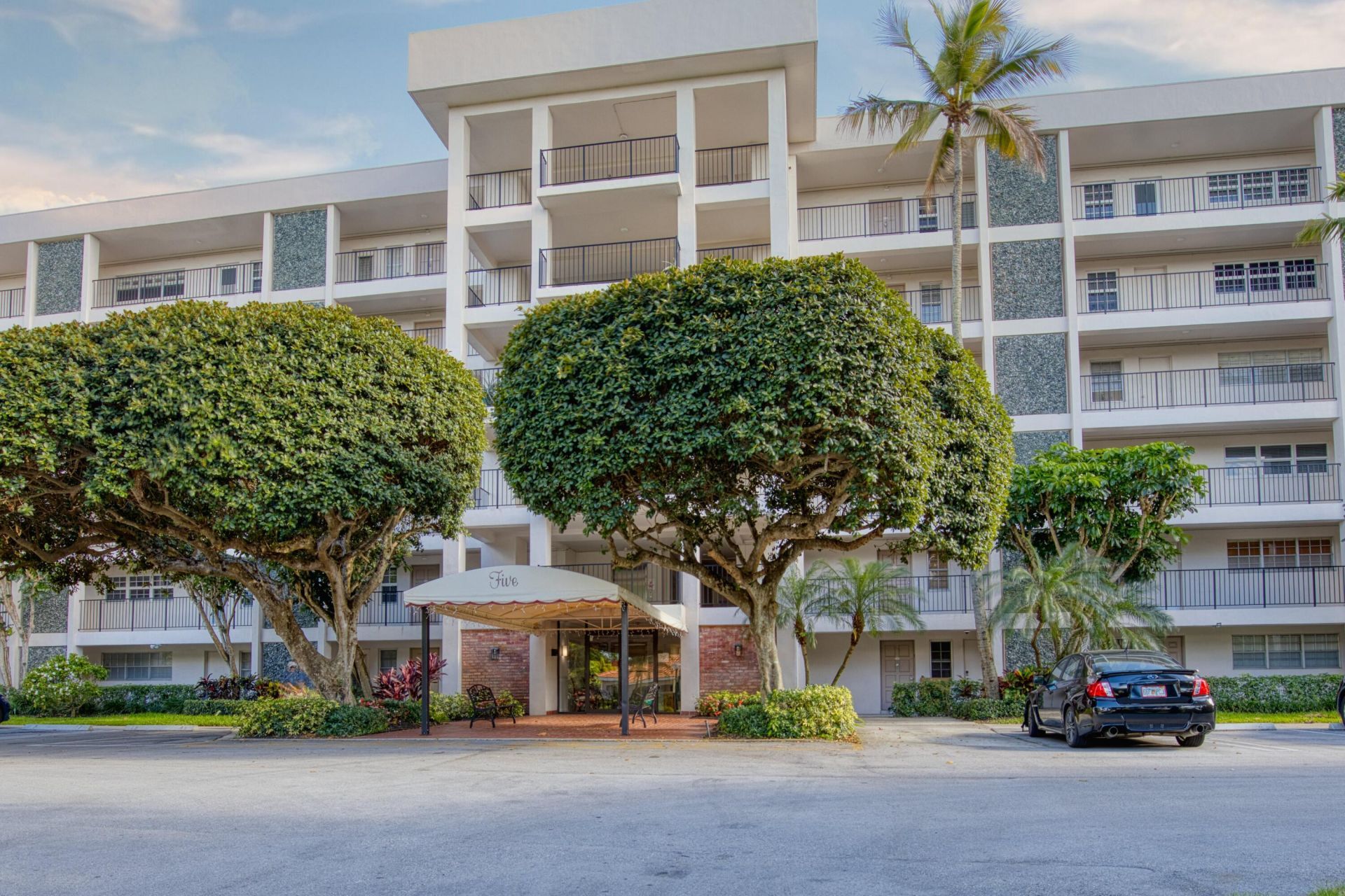 2950 N Palm Aire Drive, Unit 205, Pompano Beach, FL 33069 Photo