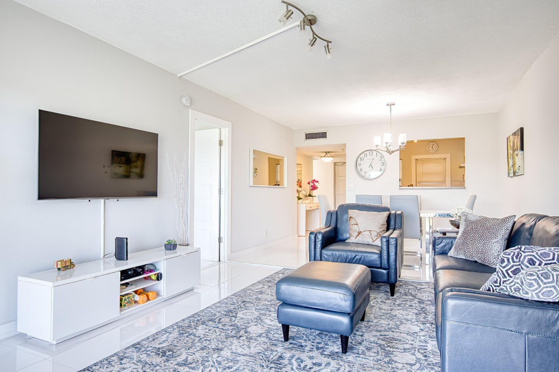 2950 N Palm Aire Drive, Unit 205, Pompano Beach, FL 33069 Photo