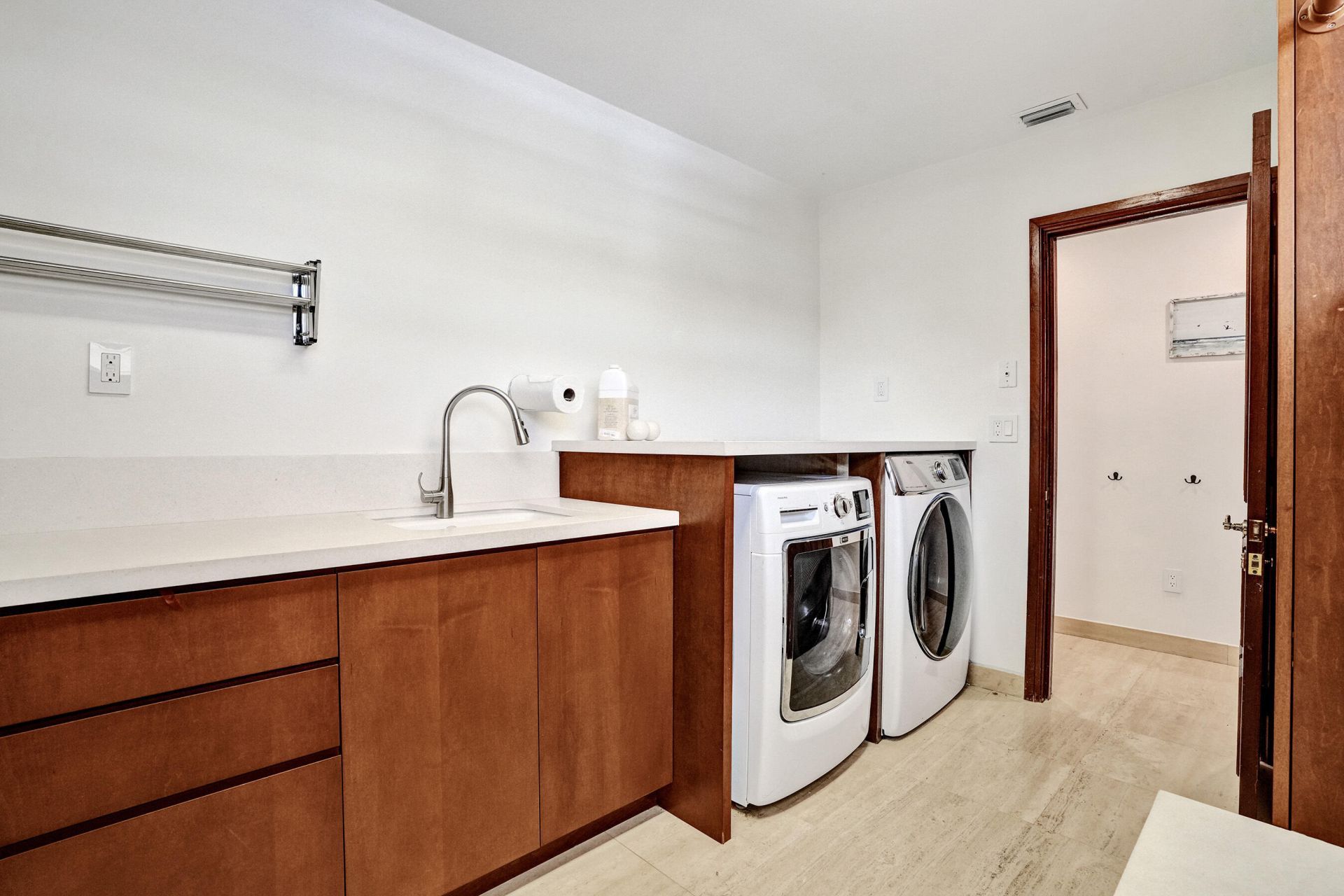 2441 SW 28th Avenue, Fort Lauderdale, FL 33312 Photo