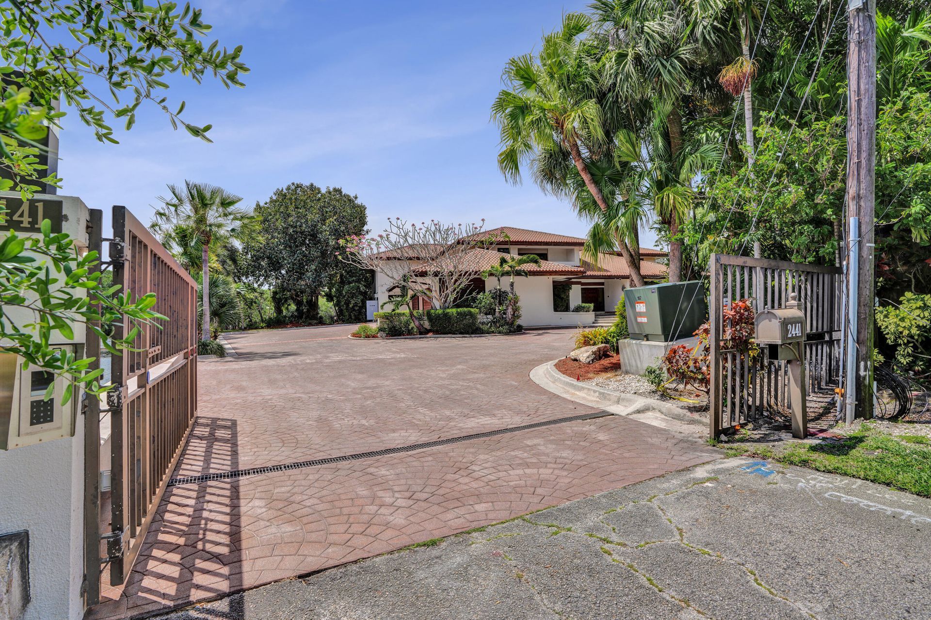 2441 SW 28th Avenue, Fort Lauderdale, FL 33312 Photo