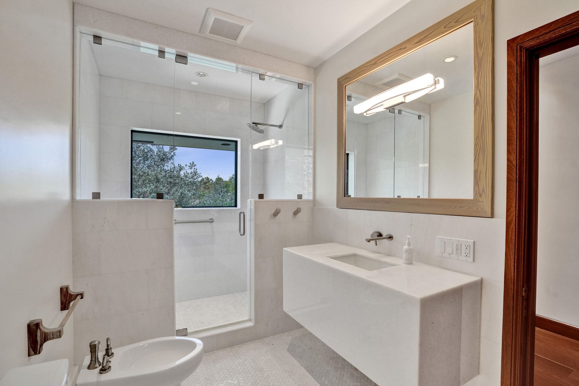 2441 SW 28th Avenue, Fort Lauderdale, FL 33312 Photo