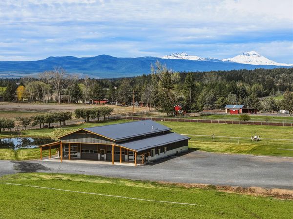 65225 Gerking Market Road, Bend, OR 97703