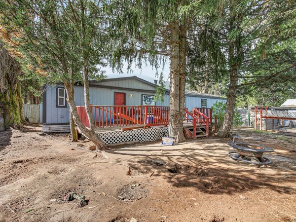 14305 Meadowbrook Court, Klamath Falls, OR 97601