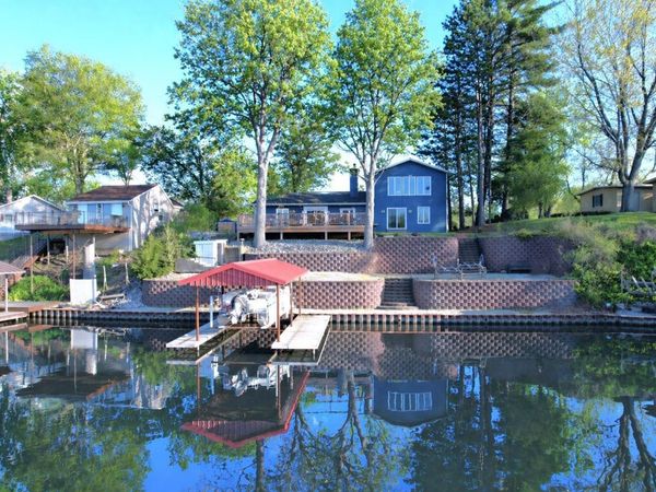 5162 E Quiet Water Court, Monticello, IN 47960