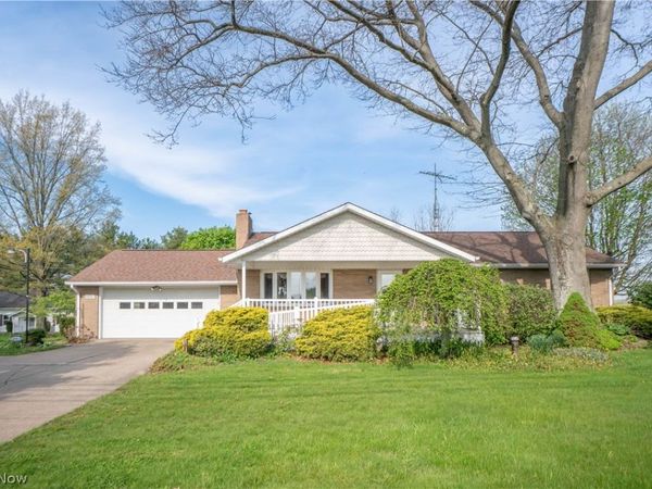 6501 Ravenna Avenue , Louisville, OH 44641