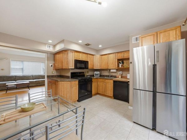 187 Evergreen Road, Edison, NJ 08837