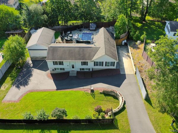 41 Martin Drive, Poughkeepsie, NY 12603