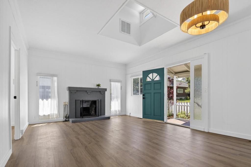 235 Chestnut Street, Pacific Grove, CA 93950 Main Photo
