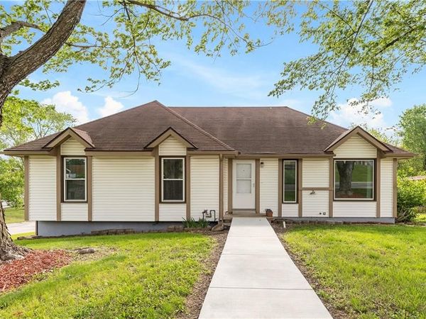 900 Summit Road, Knob Noster, MO 65336