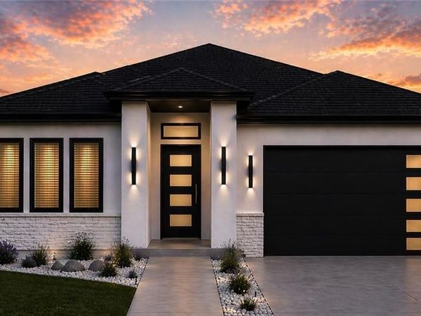 4925 NW Martin Street, Riverside, MO 64150