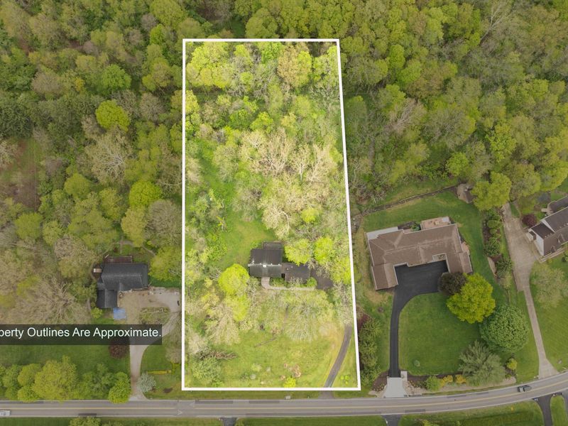 1484 Carriage Road, Powell, OH 43065 Photo 1