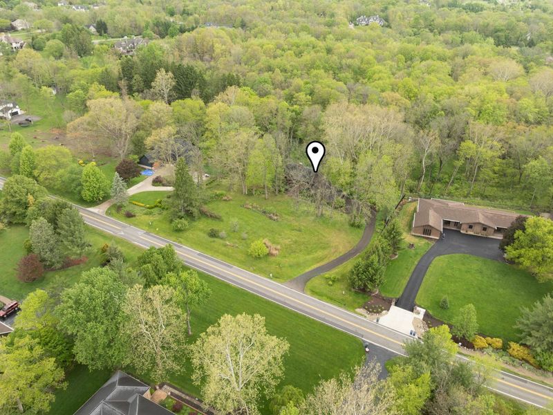 1484 Carriage Road, Powell, OH 43065 Photo 2