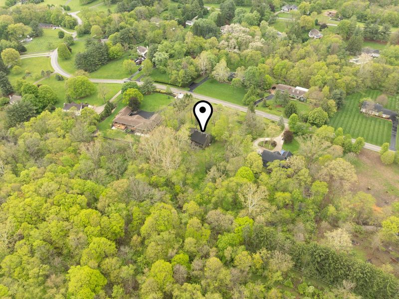1484 Carriage Road, Powell, OH 43065 Photo 4