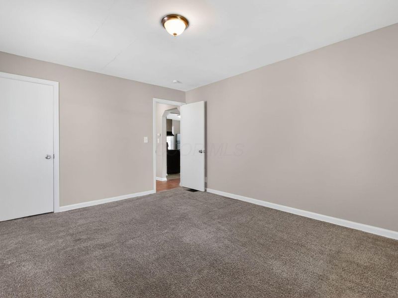 172 S Weyant Avenue , Columbus, OH 43213 Photo 8